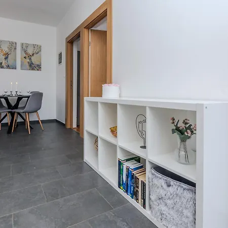 Royal Choice With Pool Apartmán Zadar