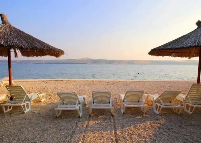 Royal Choice With Pool