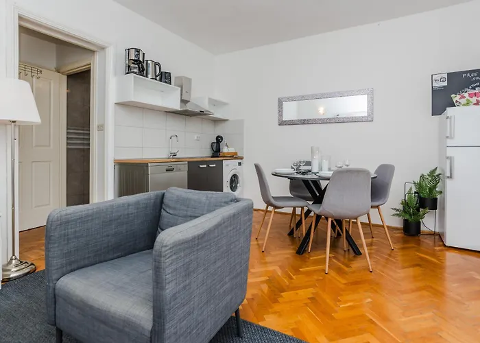 Royal Choice With Pool Задар