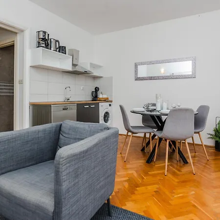 Royal Choice With Pool Задар