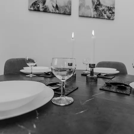 Апартаменти Royal Choice With Pool *