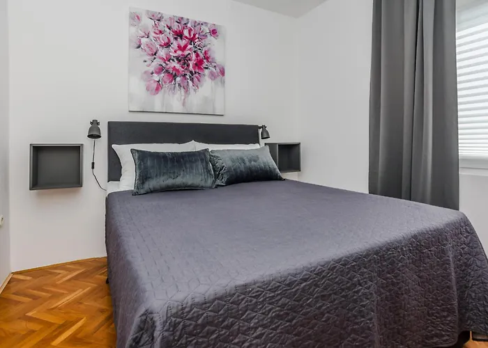 Royal Choice With Pool *