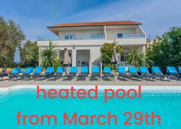 Royal Choice With Pool Apartamento *